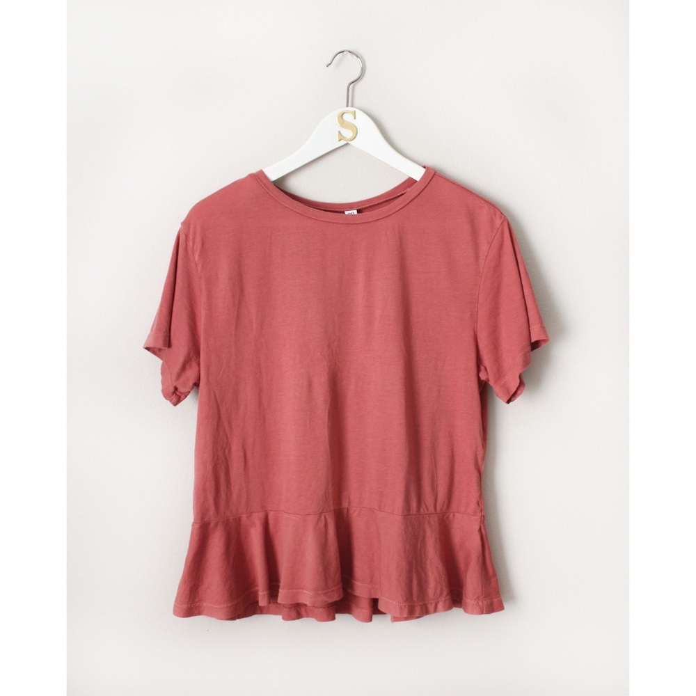 ❗️FLASH SALE❗️Peplum Tee